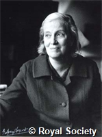 Hodgkin D M C, GA AR 7132.jpg