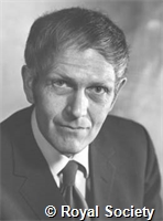 Gaze R M, GA GRS 6044.jpg