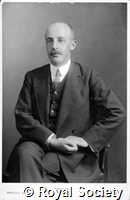 Walker G T, IM Maull 004765.jpg